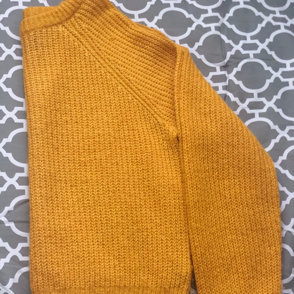 Yellow sweater